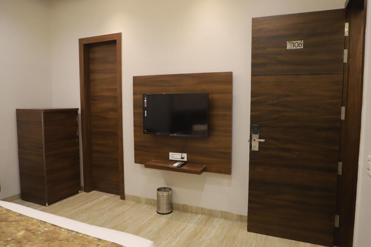 The Royal Casa Hotel Ludhiana Eksteriør billede